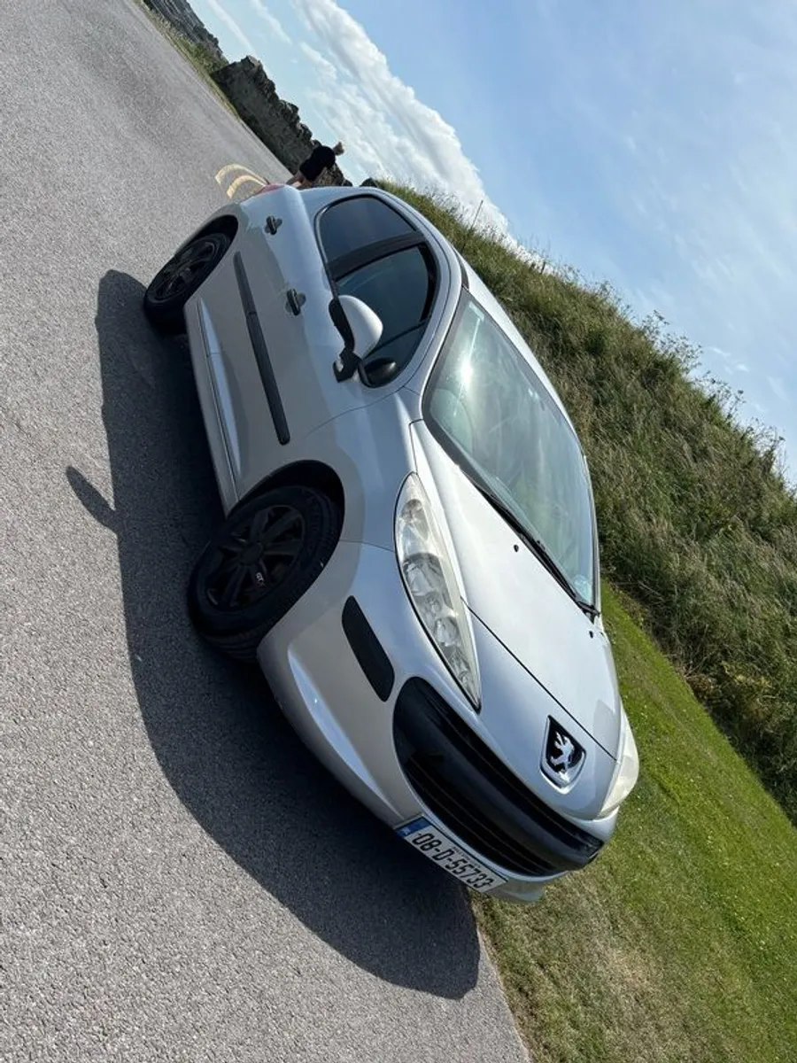 2008 Peugeot 207 - Image 1