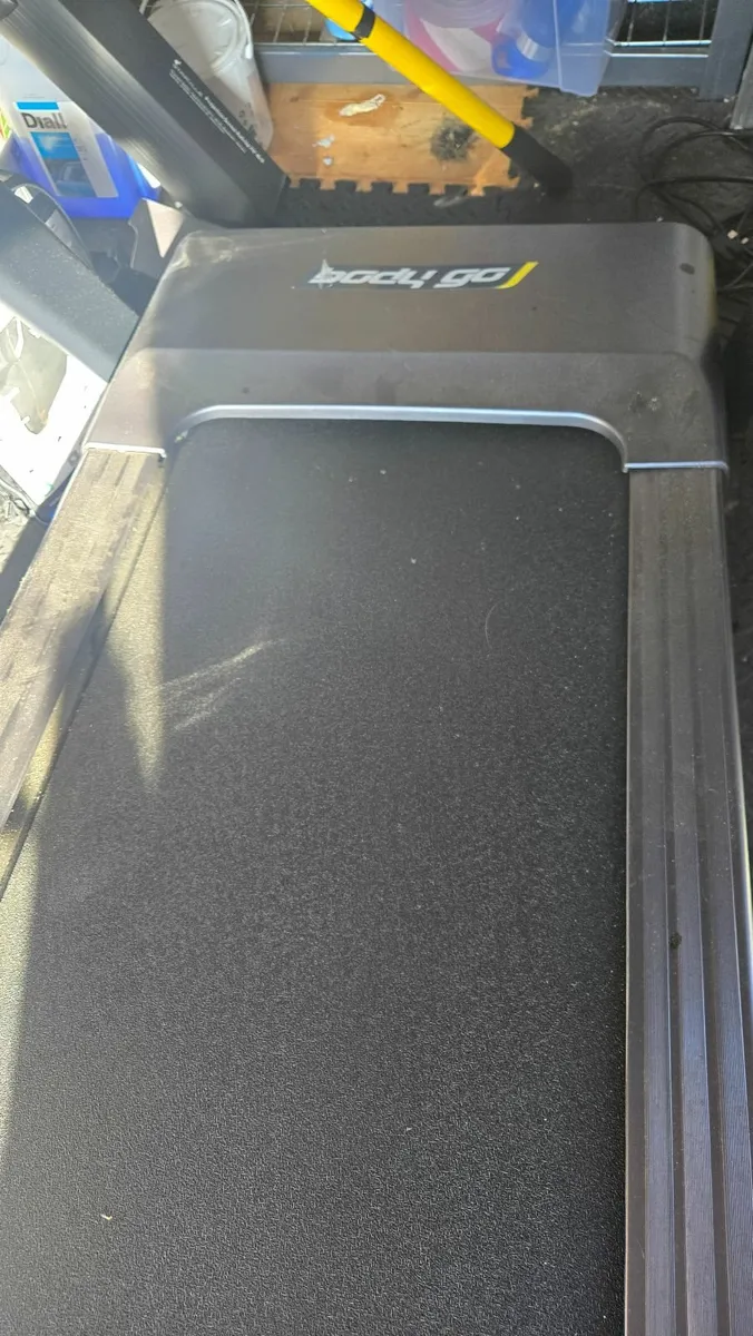 Treadmill - Image 1