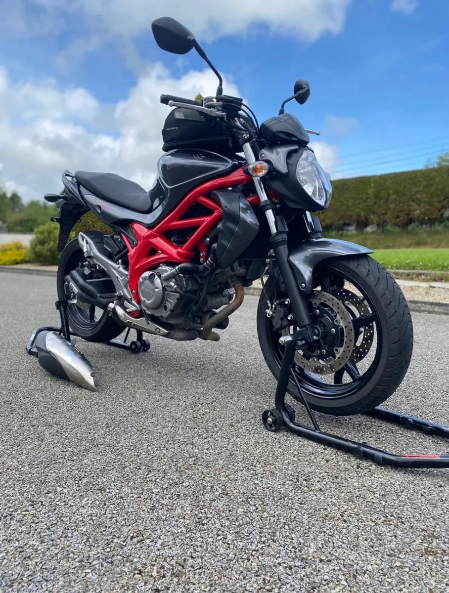 Suzuki SV 650 Gladius 2013 - Image 3