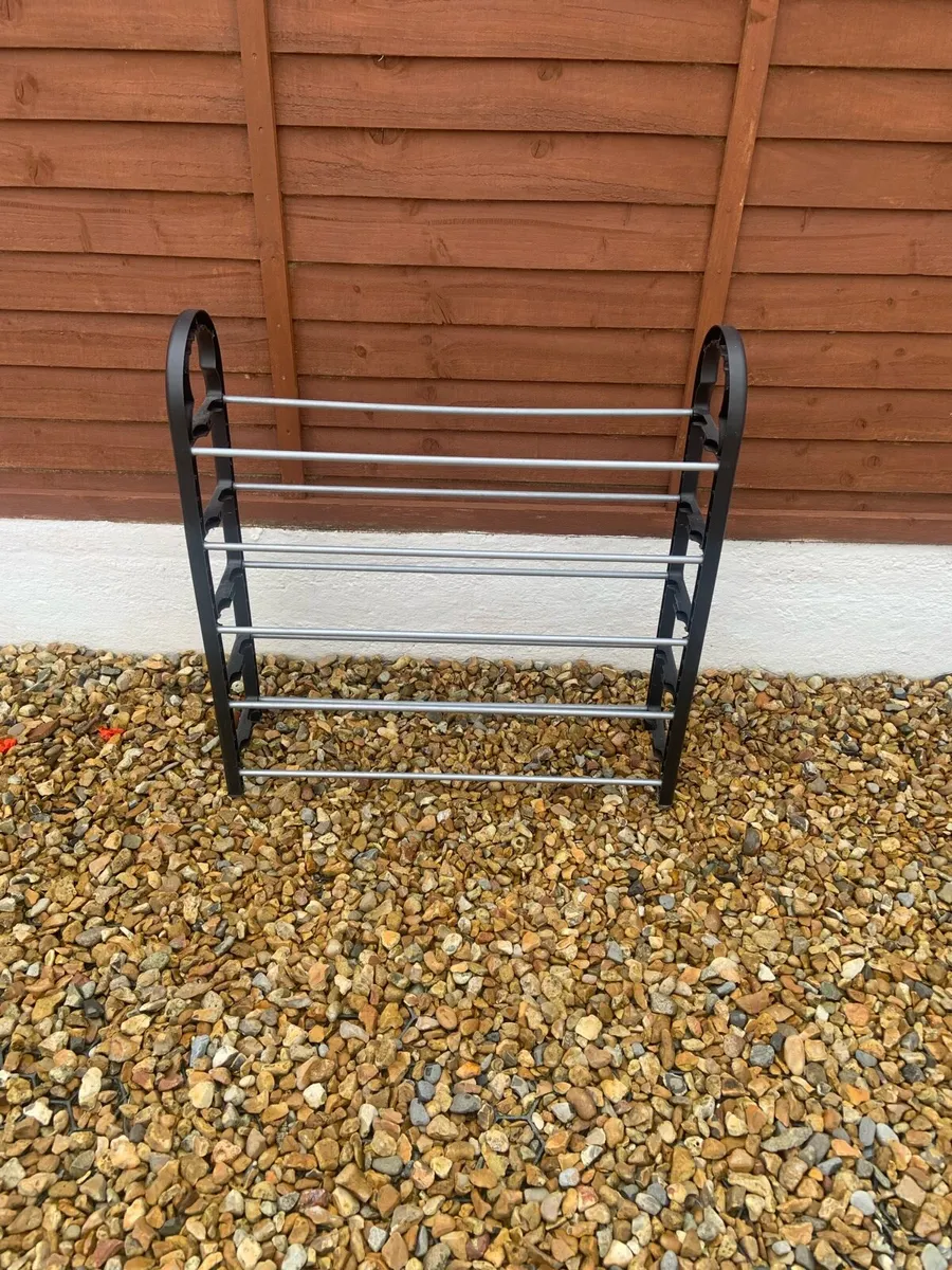 Shoe rack