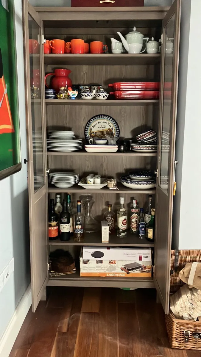 Cabinet - Image 2