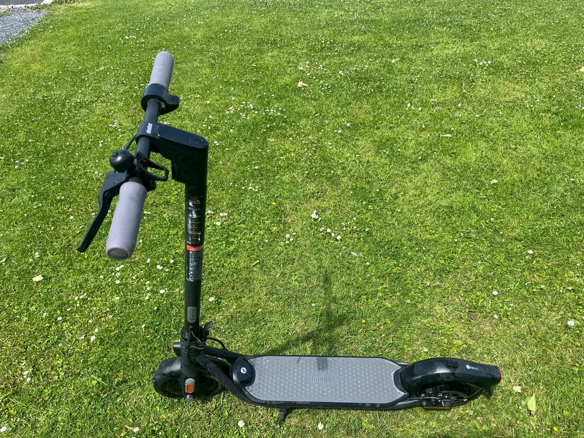 Electric scooter Ninebot IPx5 - Image 4