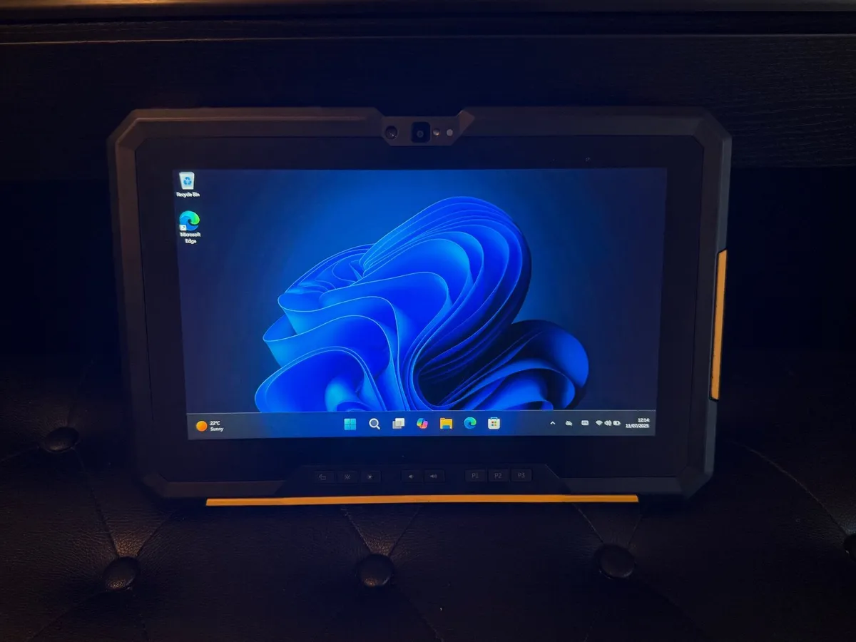Dell Latitude 7220 Ex Rugged Tablet i5/8GB/512SSD - Image 1