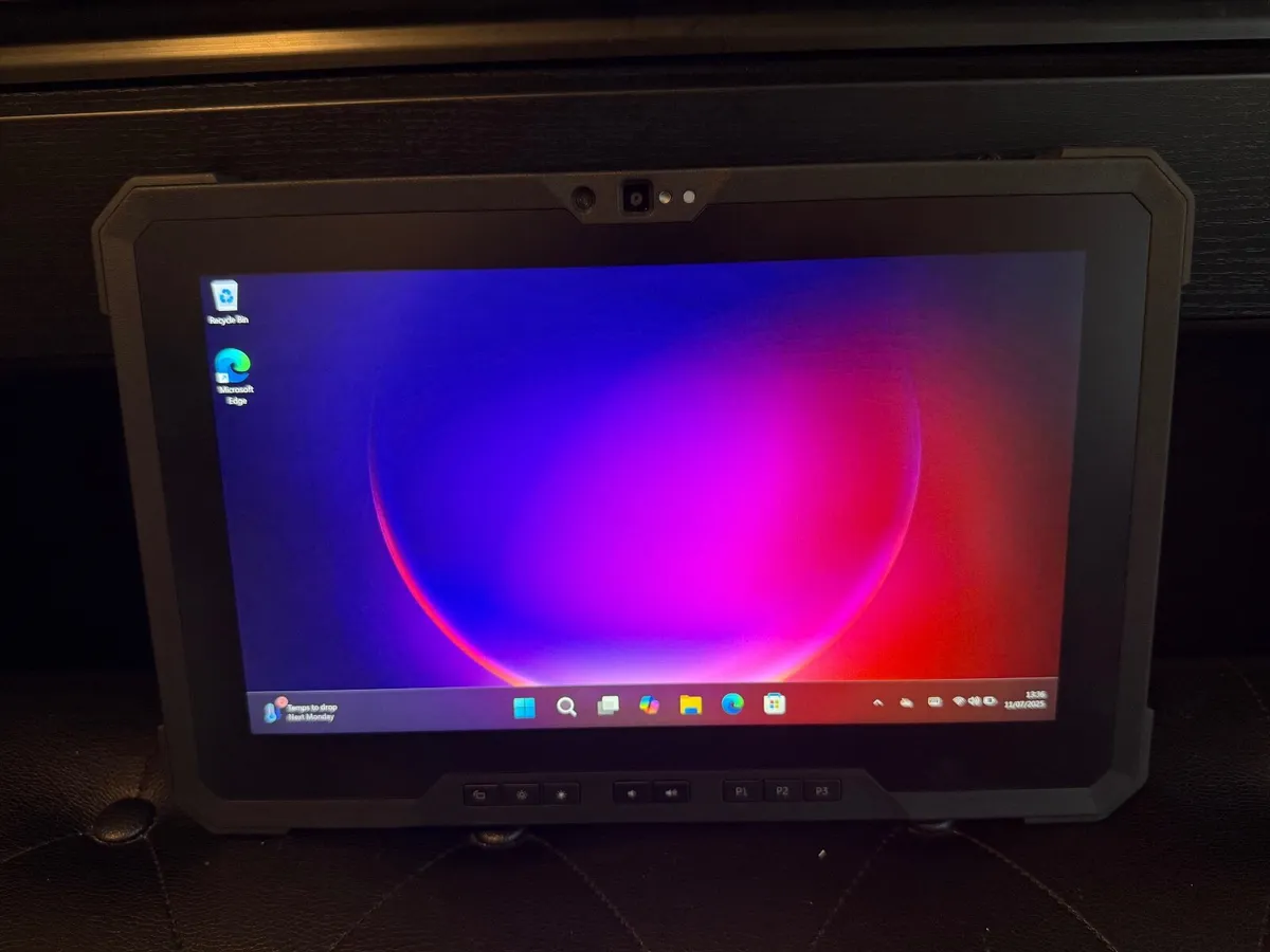 Dell Latitude 7220 Rugged Tablet i7/16GB/512SSD - Image 1