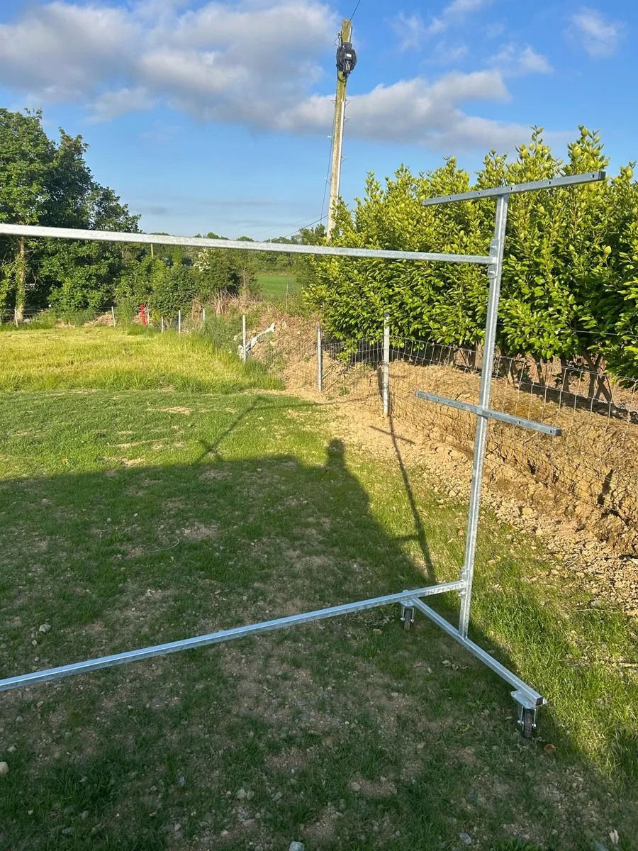 Mobile clothes lines - Image 2