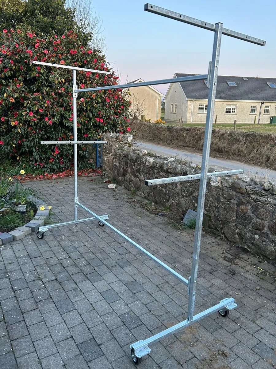 Mobile clothes lines - Image 4