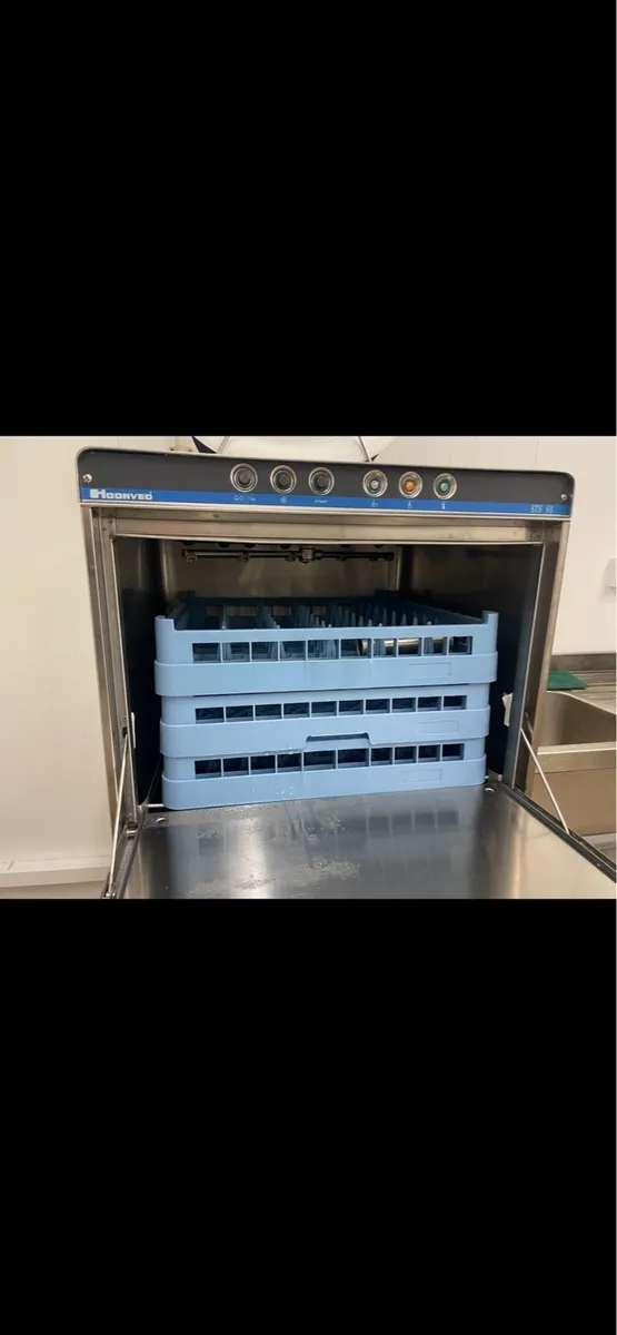 Commercial Dishwasher - Image 4