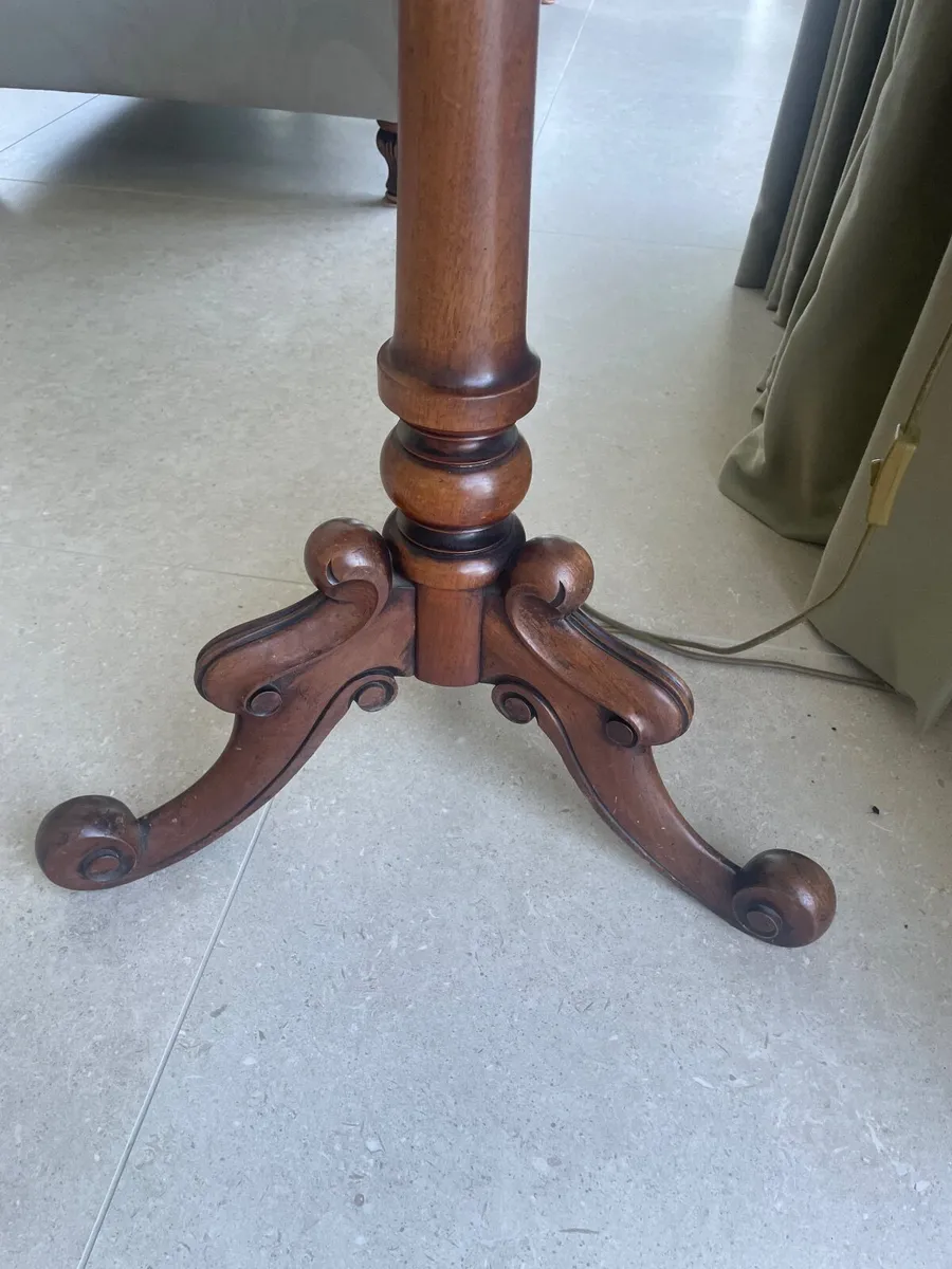 Antique table - Image 3