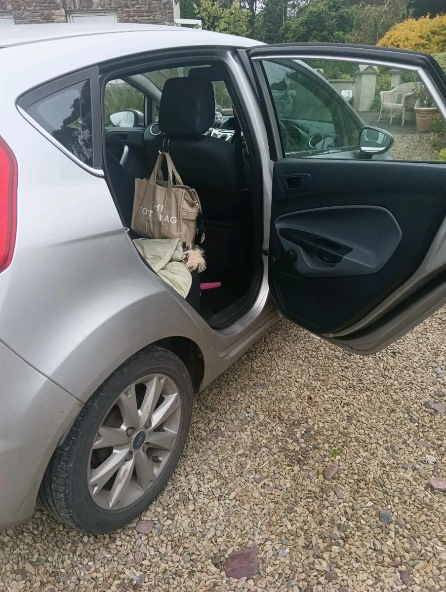 Silver fiesta,11c,low mileage Taxed and NCT ,offer - Image 2