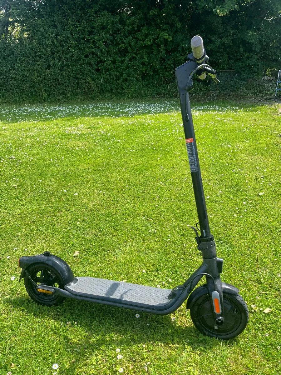 Electric scooter Ninebot IPx5 - Image 1