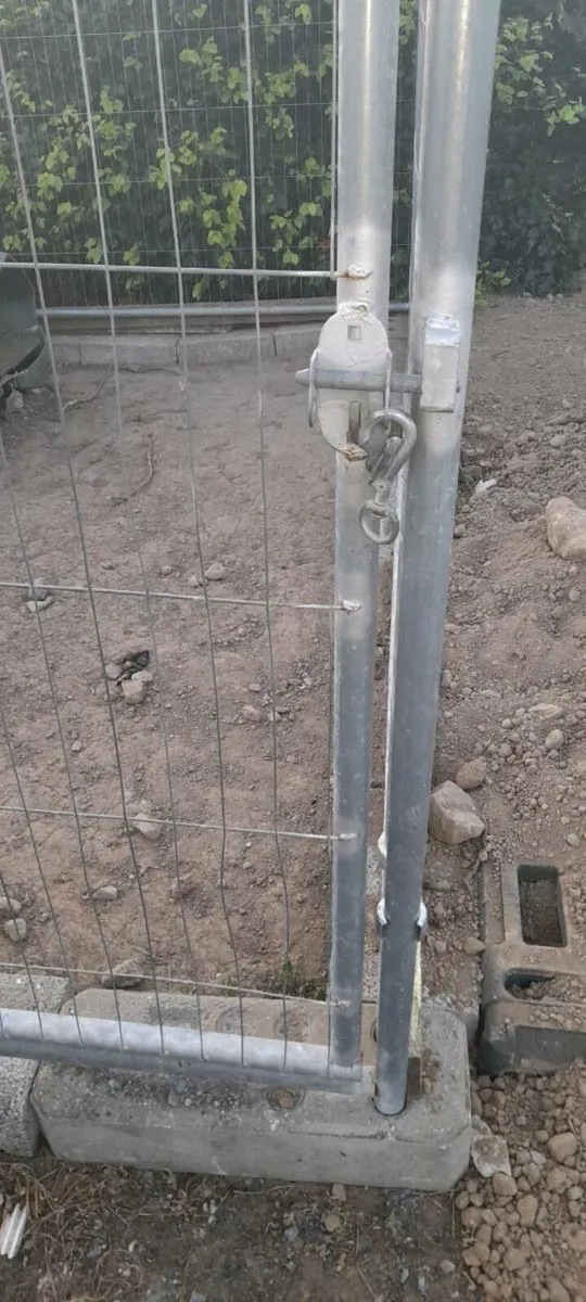 Dog run enclosure - Image 3