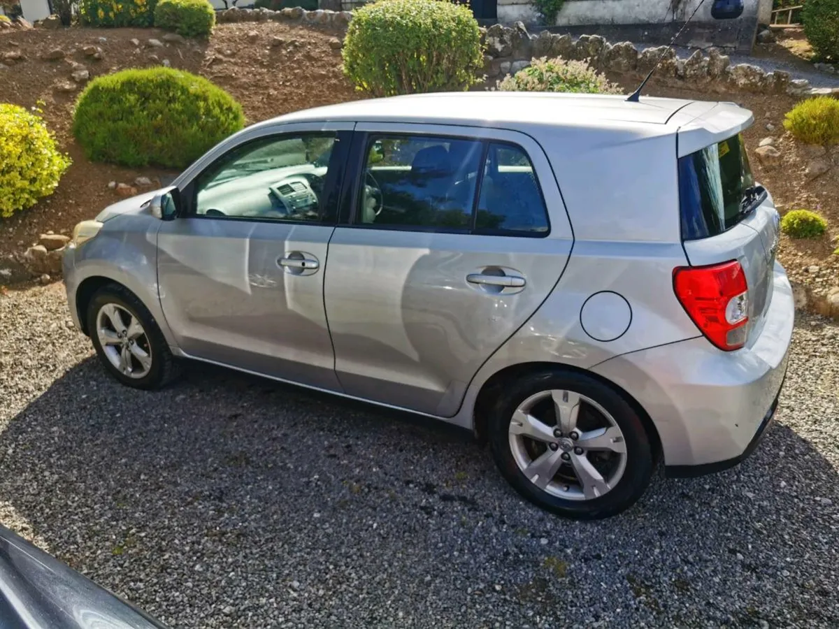 09 Toyota Urban Cruiser - Image 2