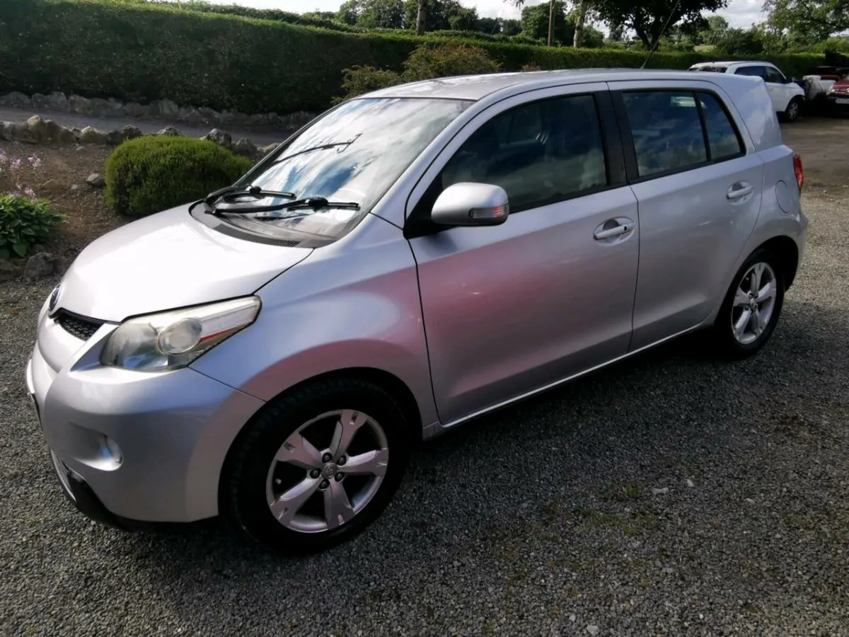 09 Toyota Urban Cruiser - Image 3