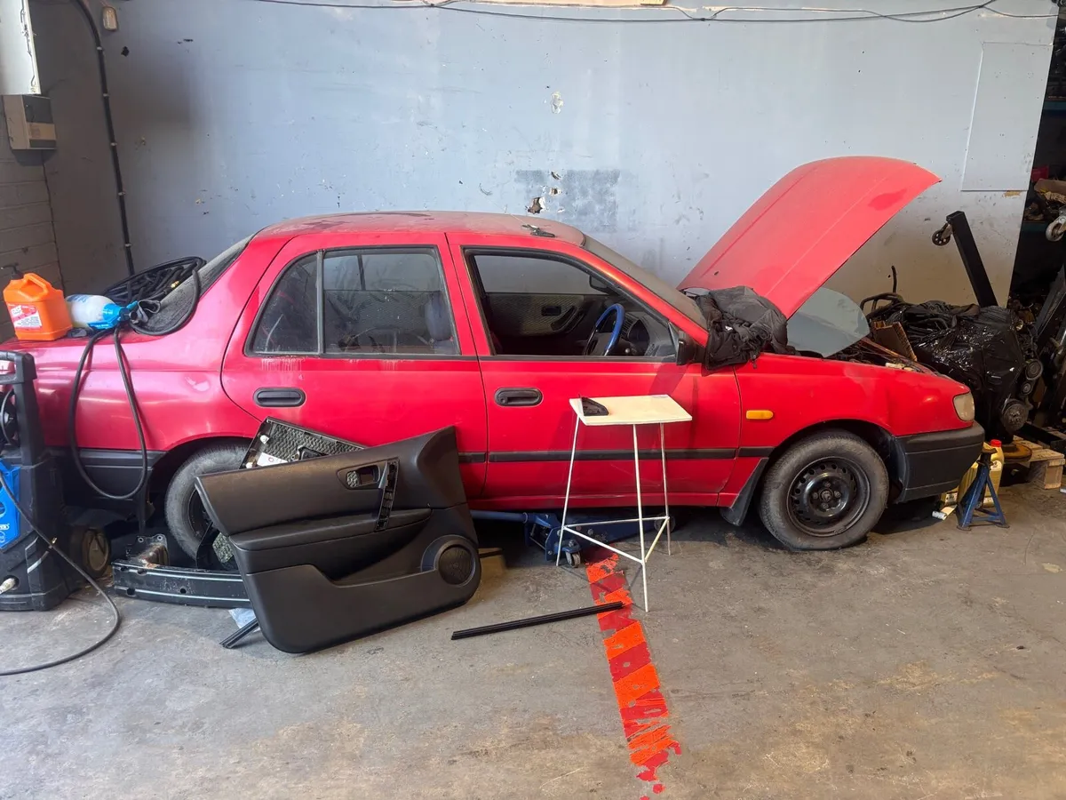 Nissan sunny - Image 1