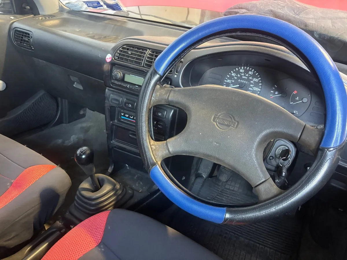 Nissan sunny - Image 2