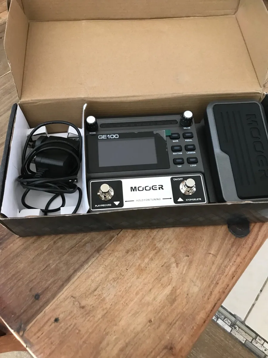 Moore GE 100 multi effects guitar pedal - Image 2