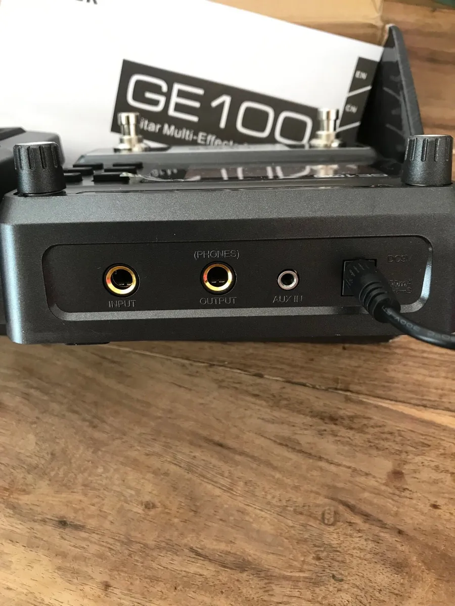 Moore GE 100 multi effects guitar pedal - Image 4