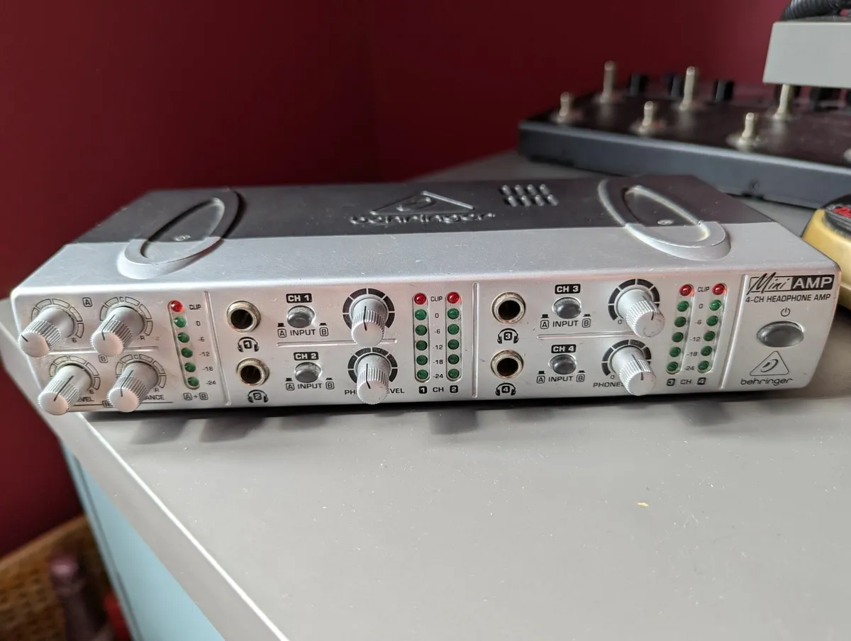 Behringer Amp800 Headphone Amp - Image 1