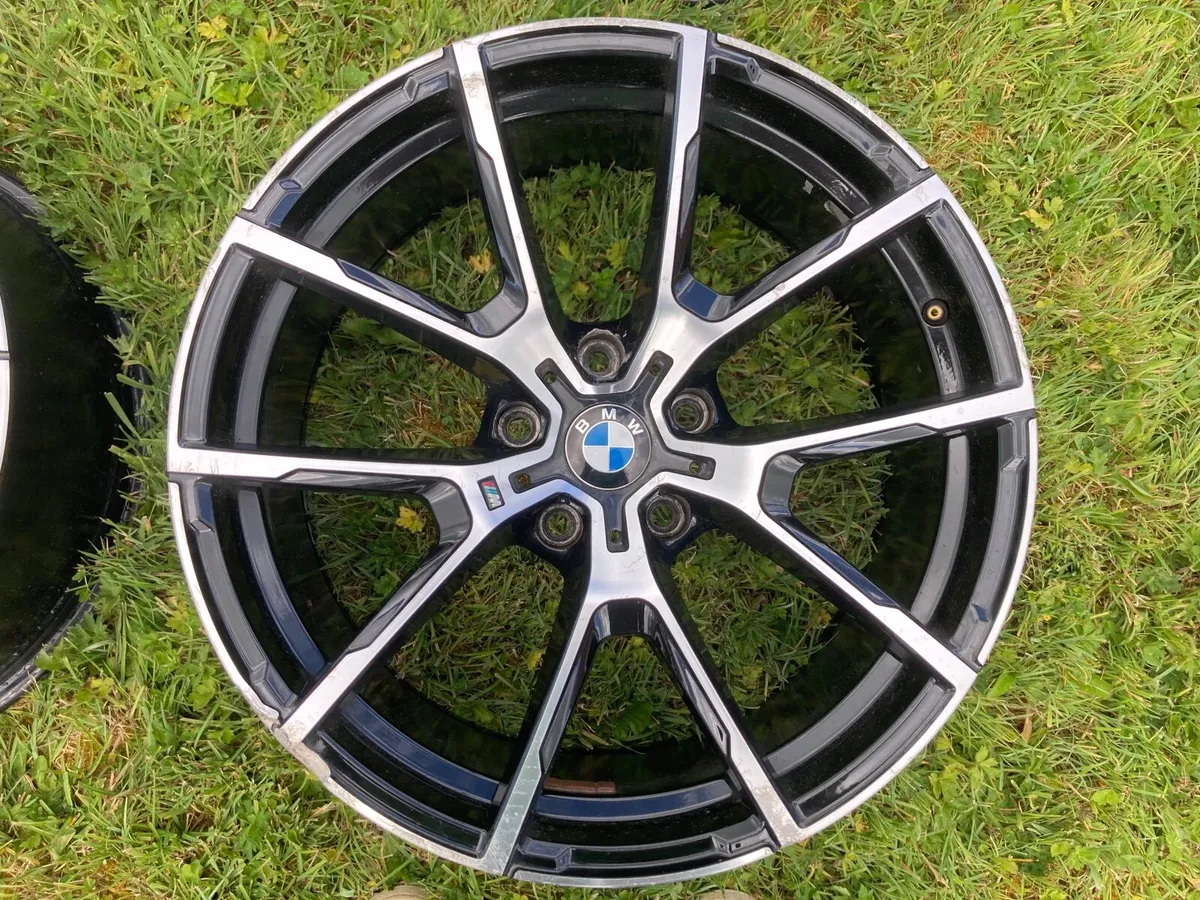 BMW f30 Bumpers + 19” rims - Image 3