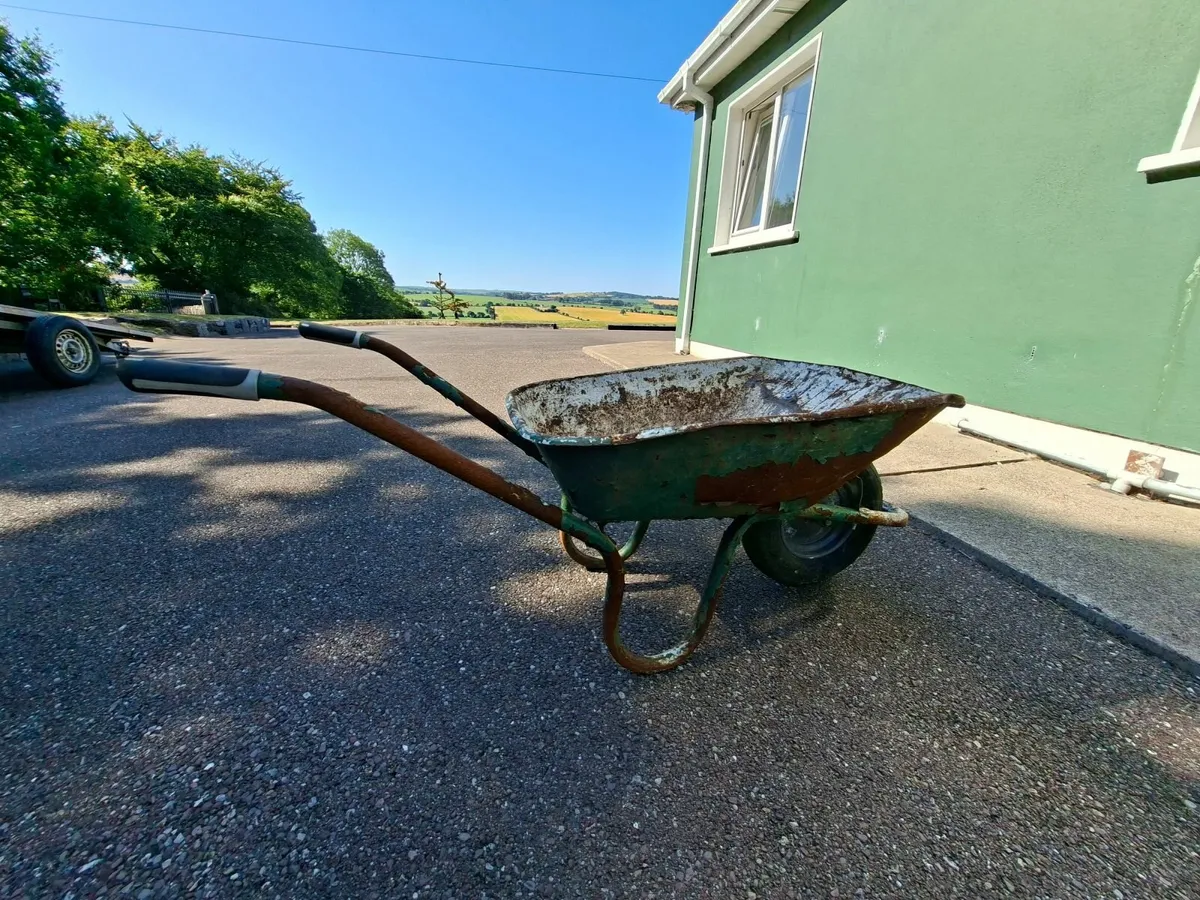 Wheelbarrow - Image 3