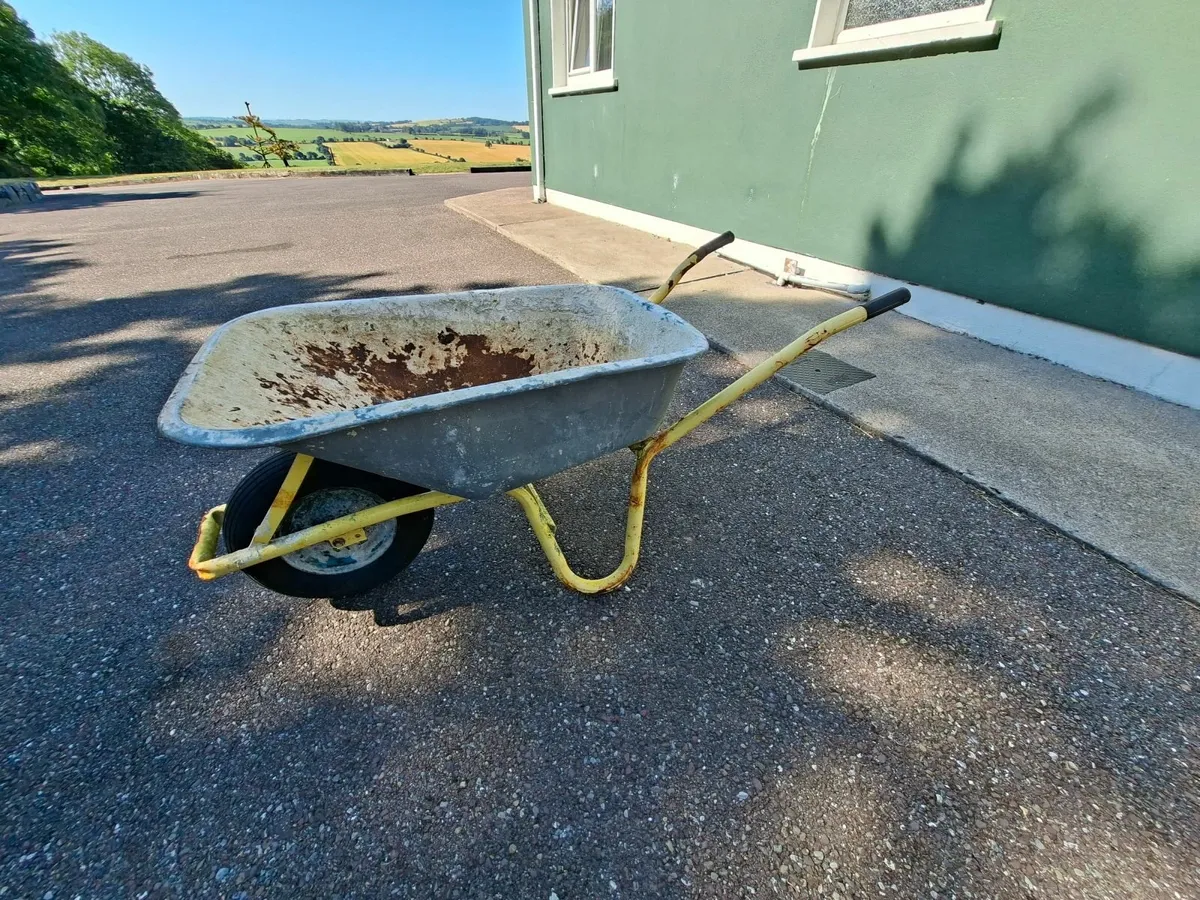 Wheelbarrow - Image 4