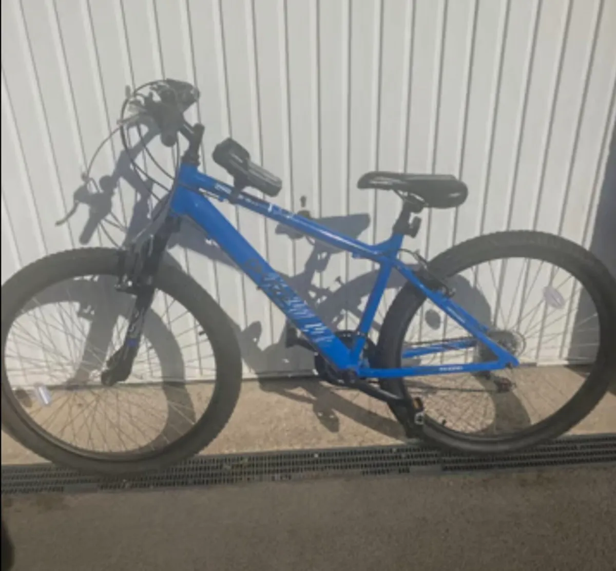 Apollo Phaze mountain bike.
14" frame
27.5" wheels - Image 1
