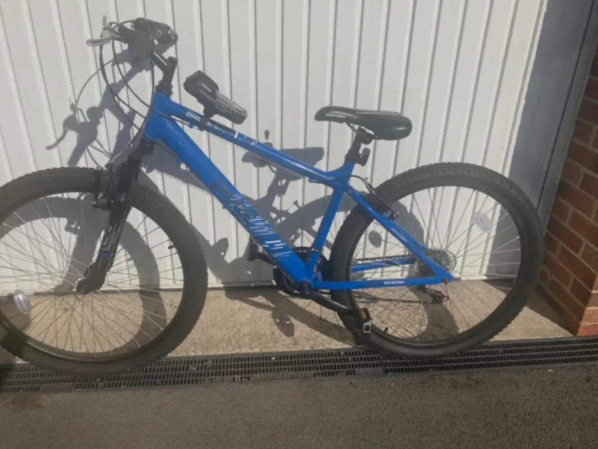 Apollo Phaze mountain bike.
14" frame
27.5" wheels - Image 2