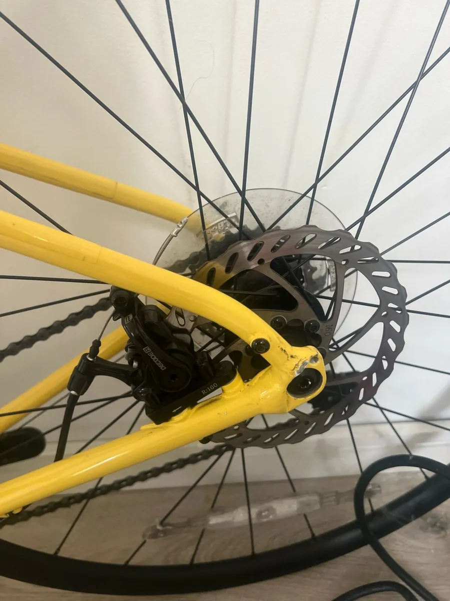 Cannondale synapse 4 road bike - Image 2