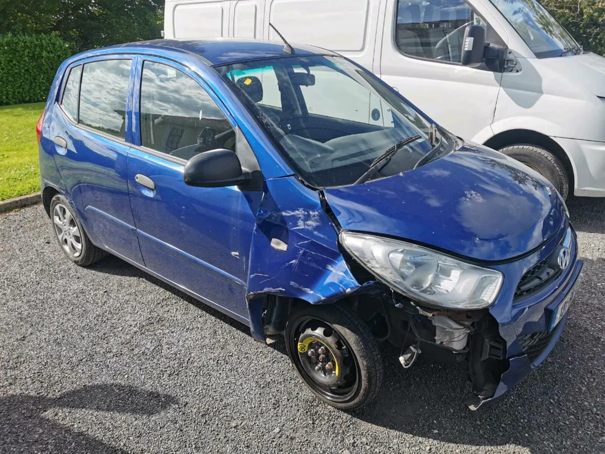 13 Hyundai i10 Low Mileage - Image 4