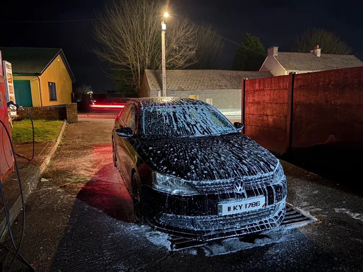 Volkswagen Jetta 2011 - Image 4
