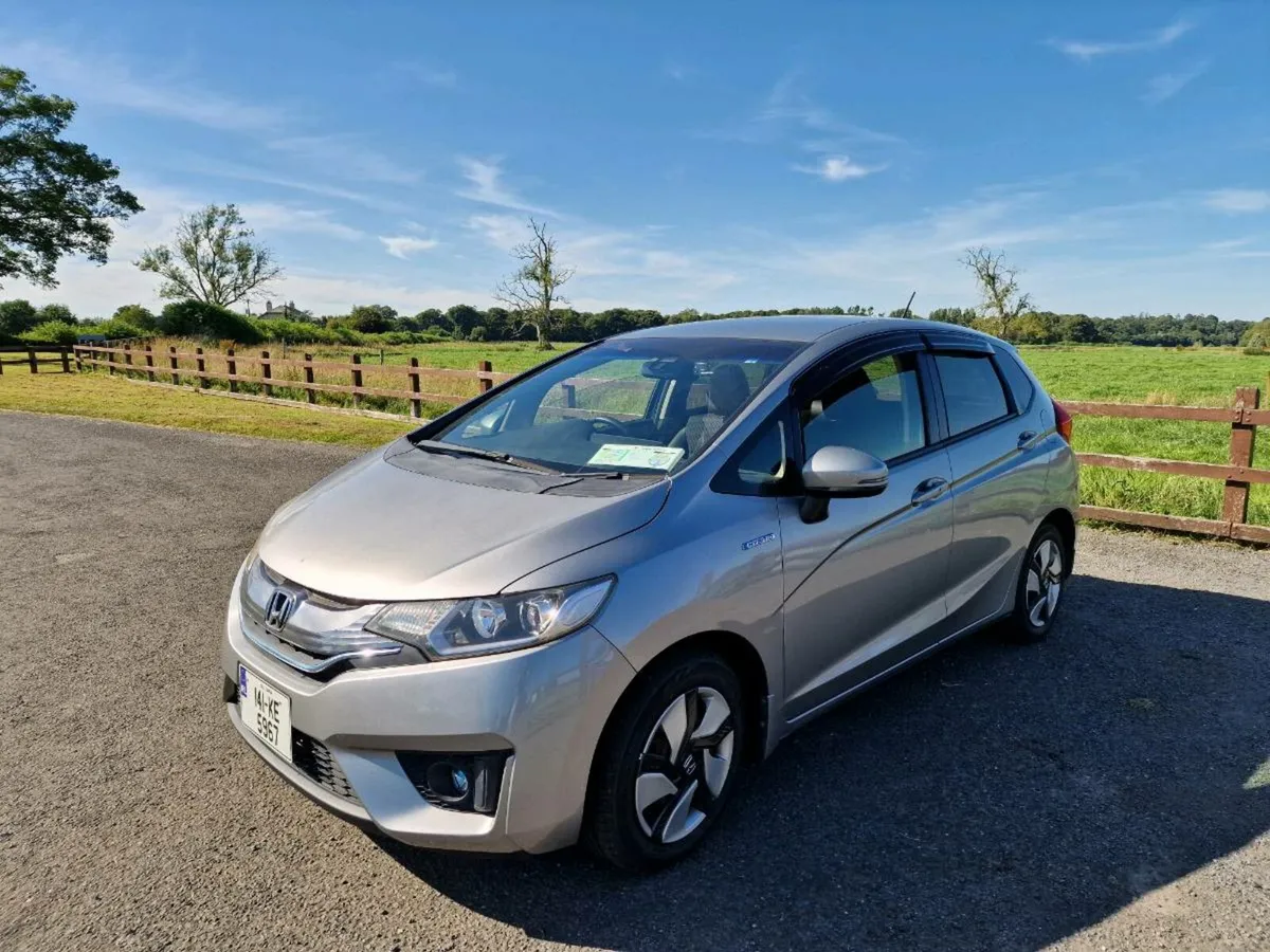 Honda Fit 1.5 HYBRID - Image 4