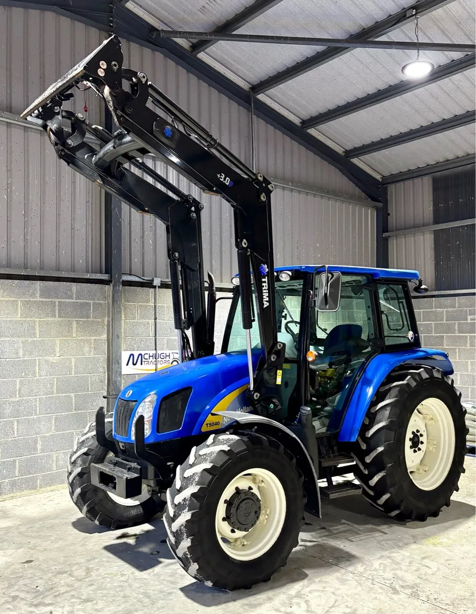 2011 NEW HOLLAND T5040 ***3800 hours*** - Image 2
