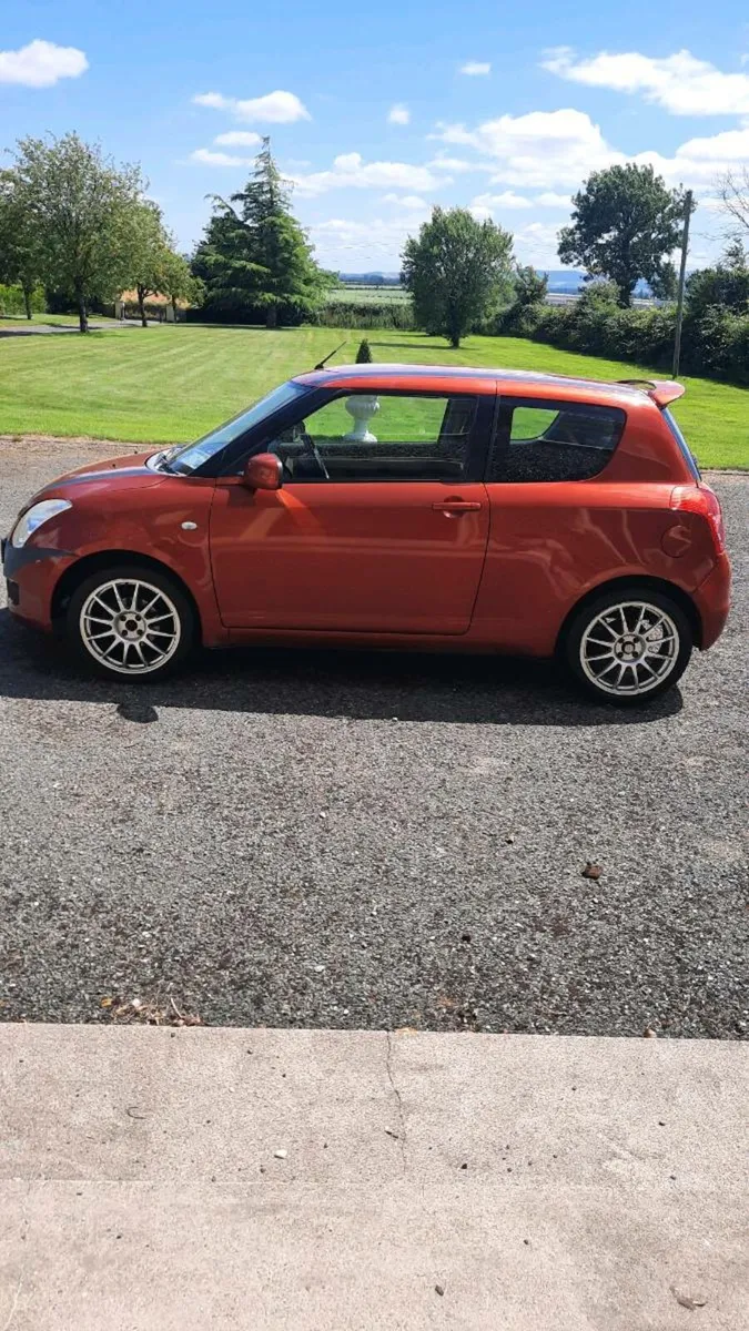 2009 susuki swift - Image 1