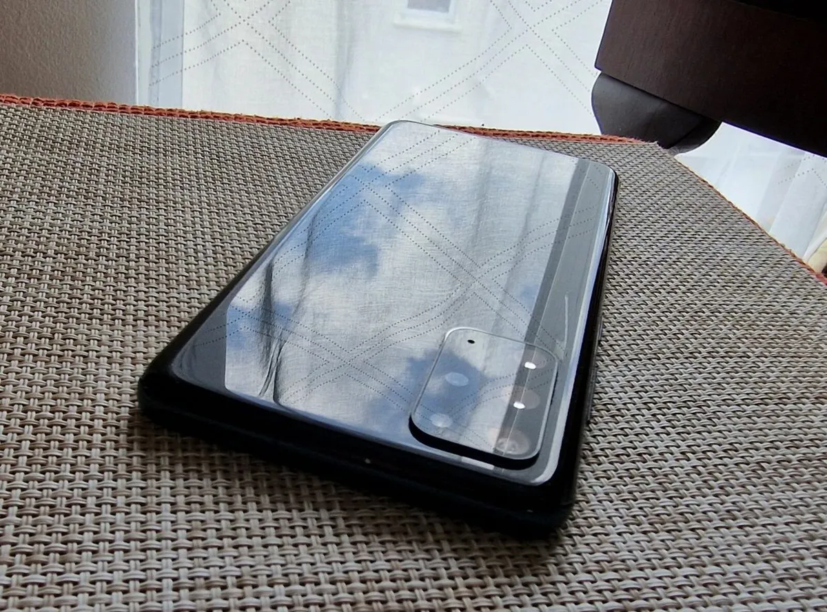 Samsung S20 + Plus 5G. 12 GB RAM - Image 1