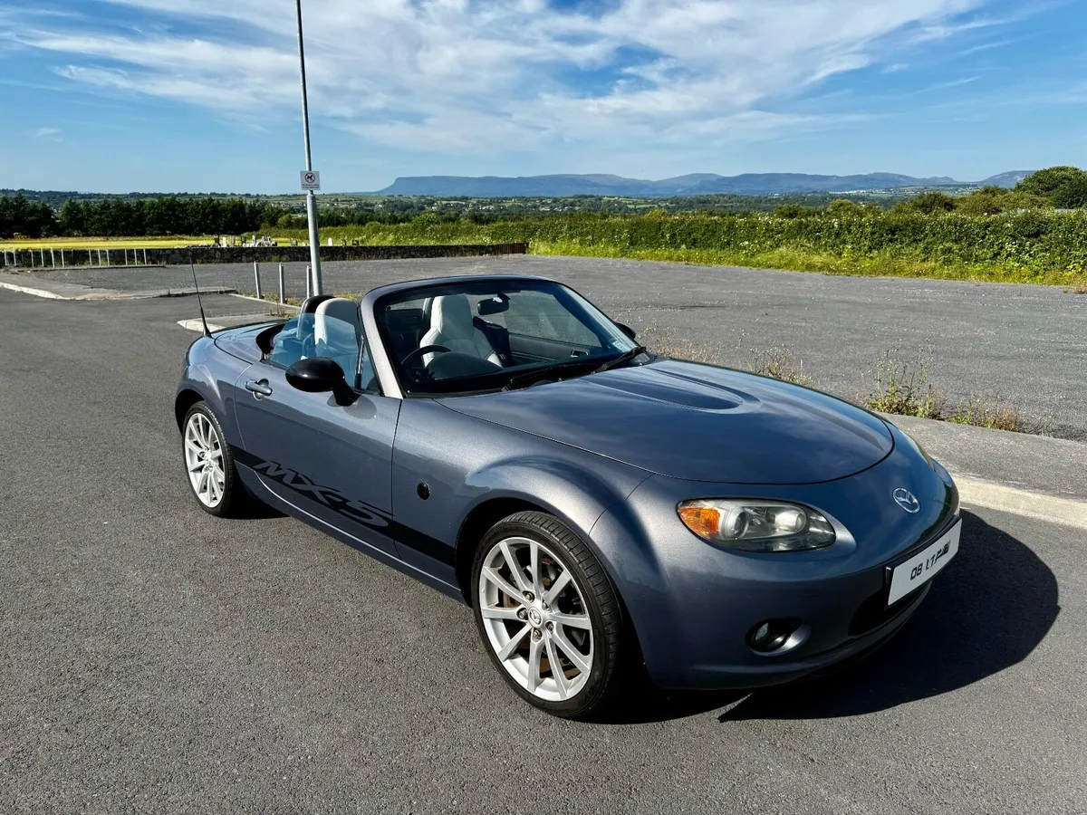 MX-5 2.0 Sport Tech 6Spd 2008 *NCT & Taxed* - Image 2