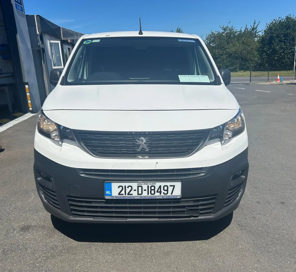 2021 Peugeot Partner Blue HDI - Image 2