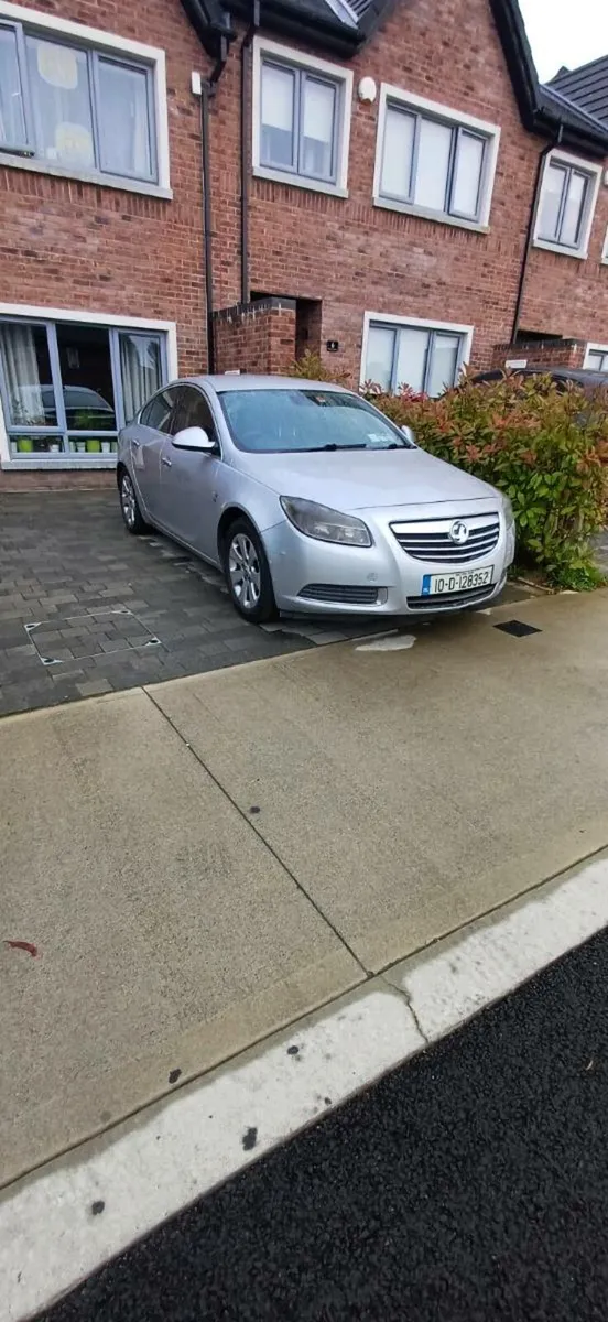 Vauxhall Insignia 2.0 - Image 2
