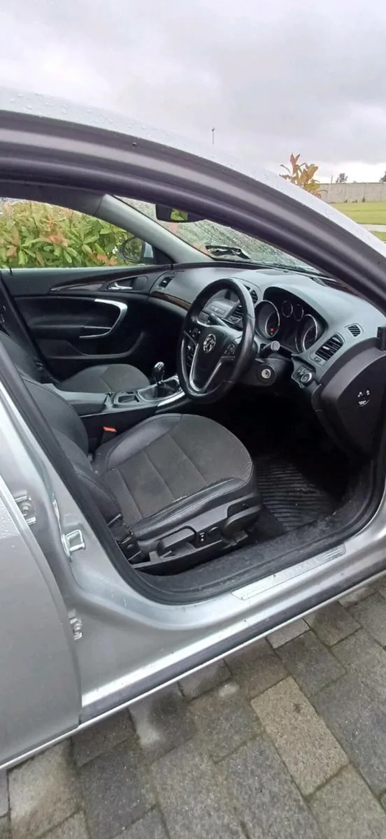 Vauxhall Insignia 2.0 - Image 1