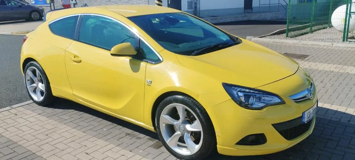 Astra GTC 2.0 CDTI SRI - Image 2