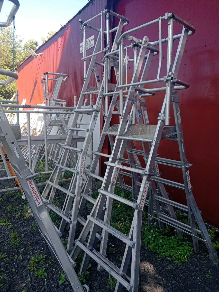 Platform ladders - Image 1