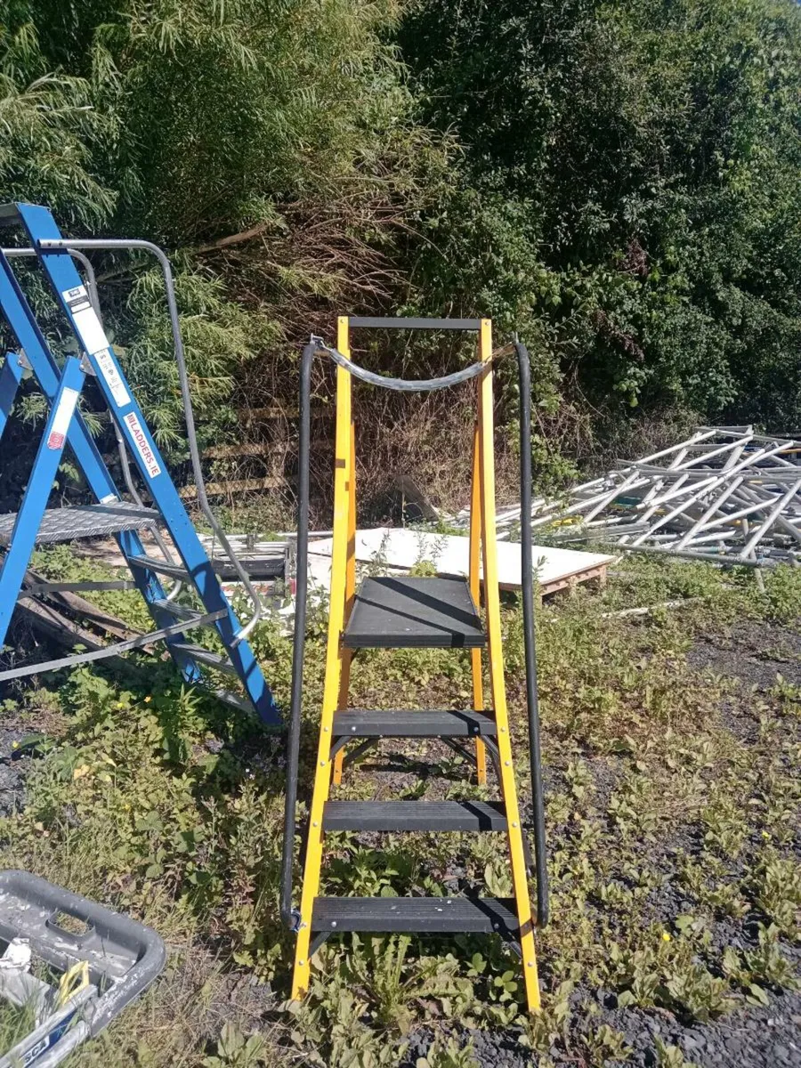 Platform ladders - Image 2