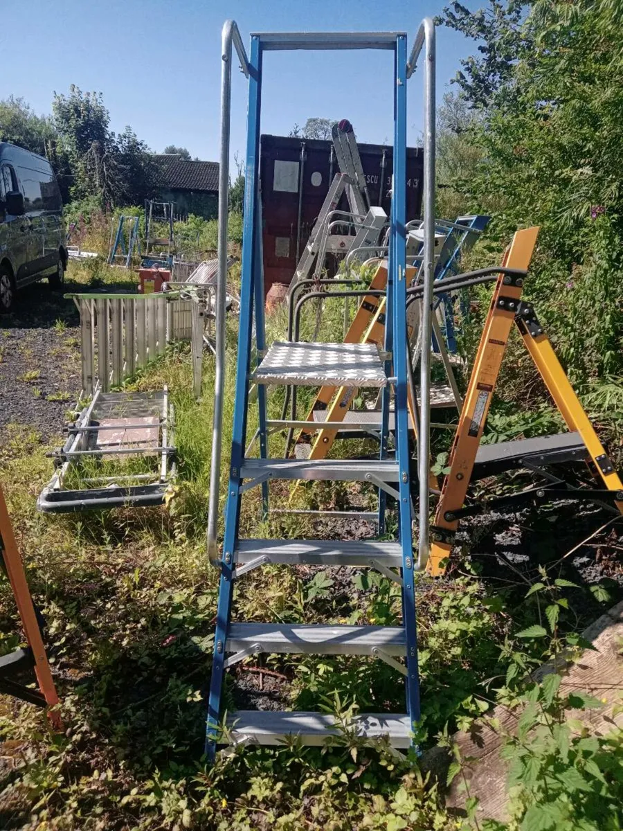 Platform ladders - Image 3