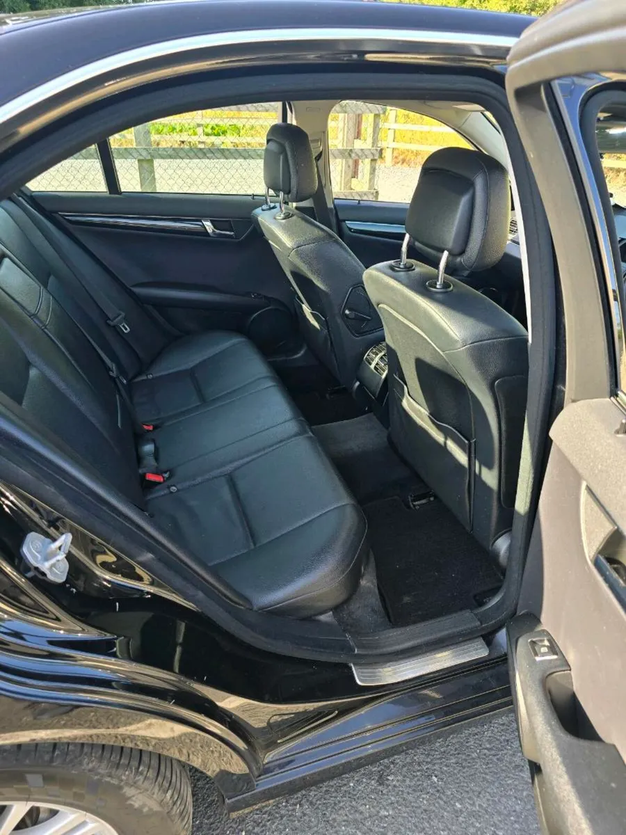 2010 Mercedes C200 auto - Image 2