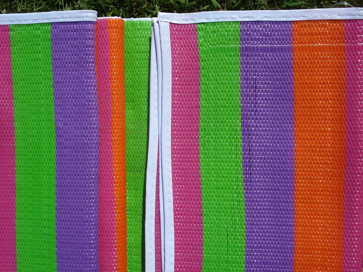 BEACH MAT,FOOT PUMP & SNORKEL SET. - Image 2
