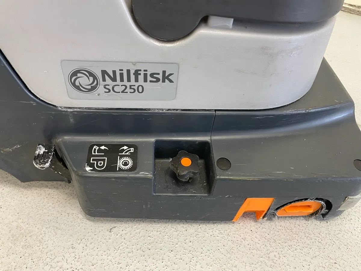 Scrubber Dryer - Image 3