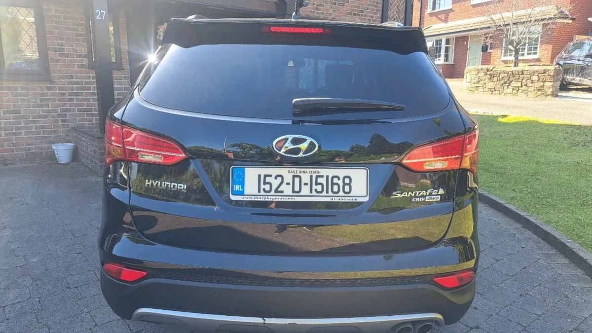 HYUNDAI  SANTA FE 7 SEATER 2015 SUPERB - Image 4