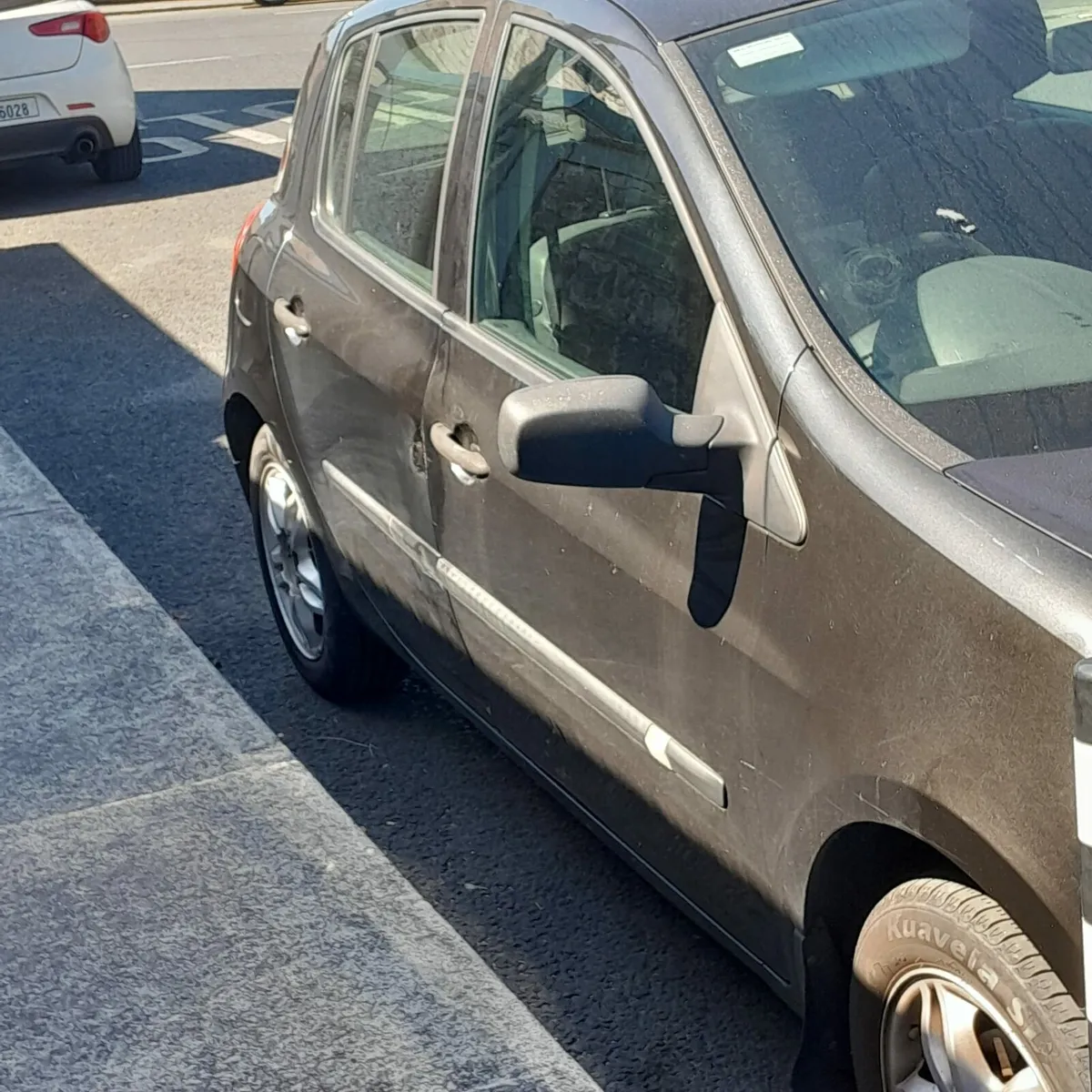 2006 Renault Clio - Image 2