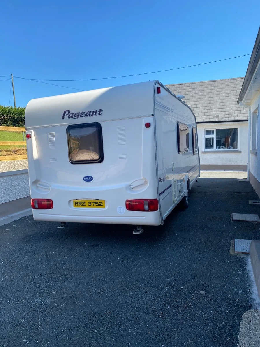 Caravan - Image 4