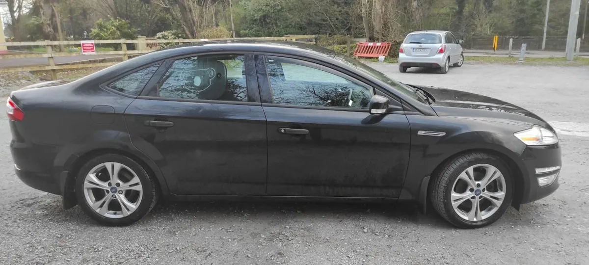 Ford Mondeo 2012 - Image 2
