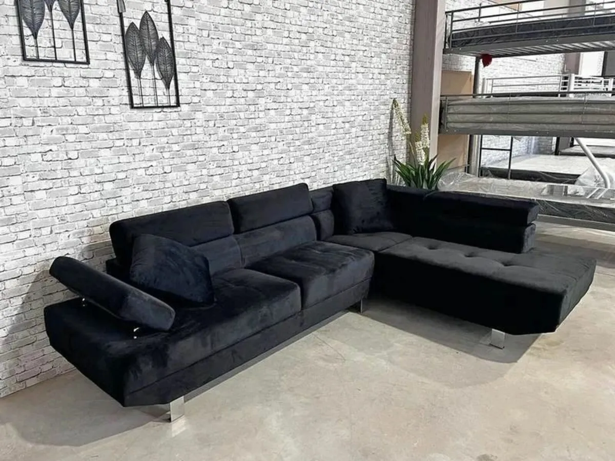 Modern 262cm Corner Chaise Sofa Black Velvet - Image 1